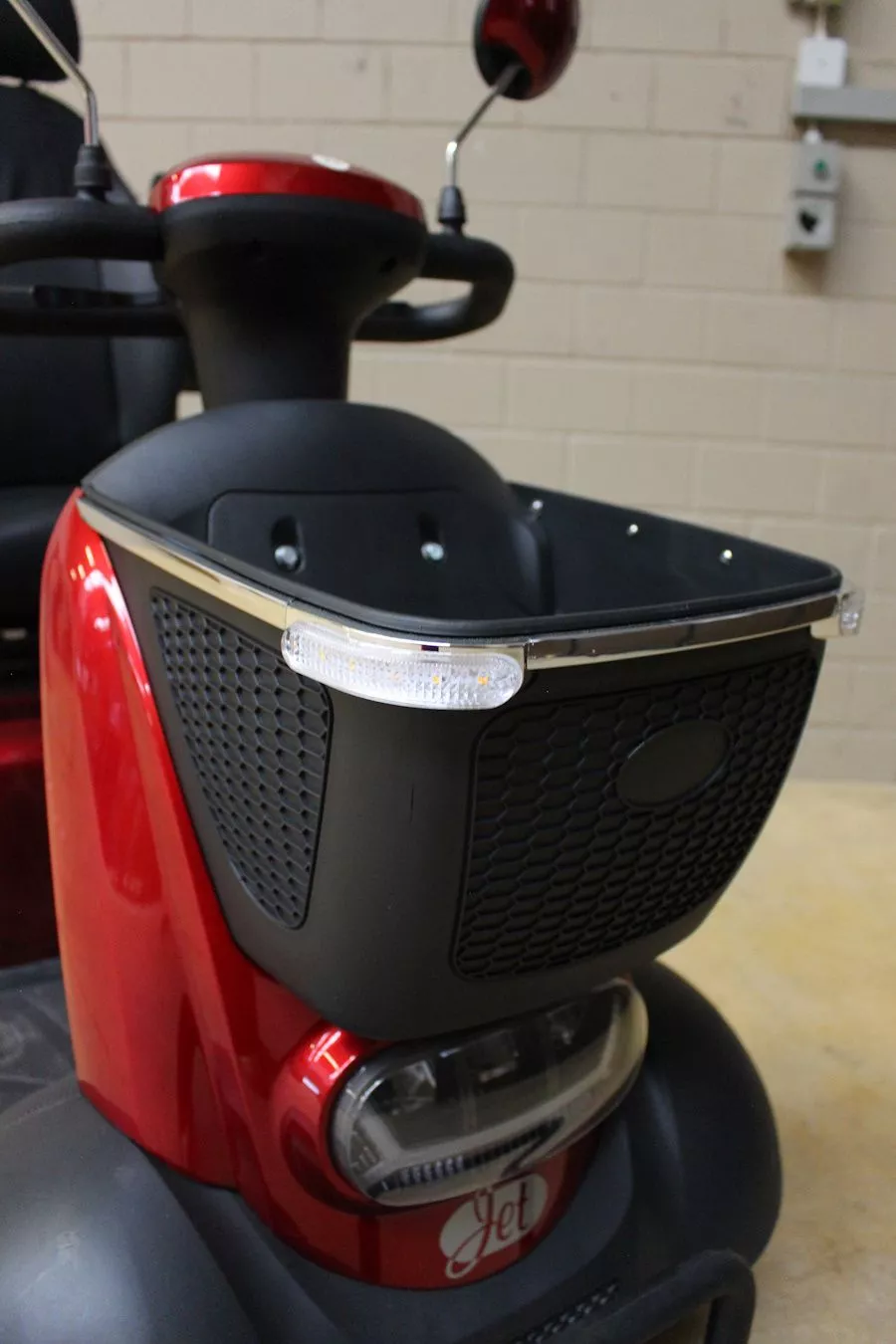 Nr: 22 - Jet 405 / Bordeauxrot