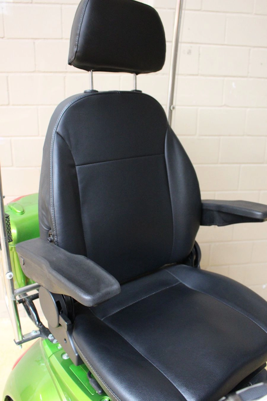 Fahrzeug-Nr. 50 / Jet 301D Grün